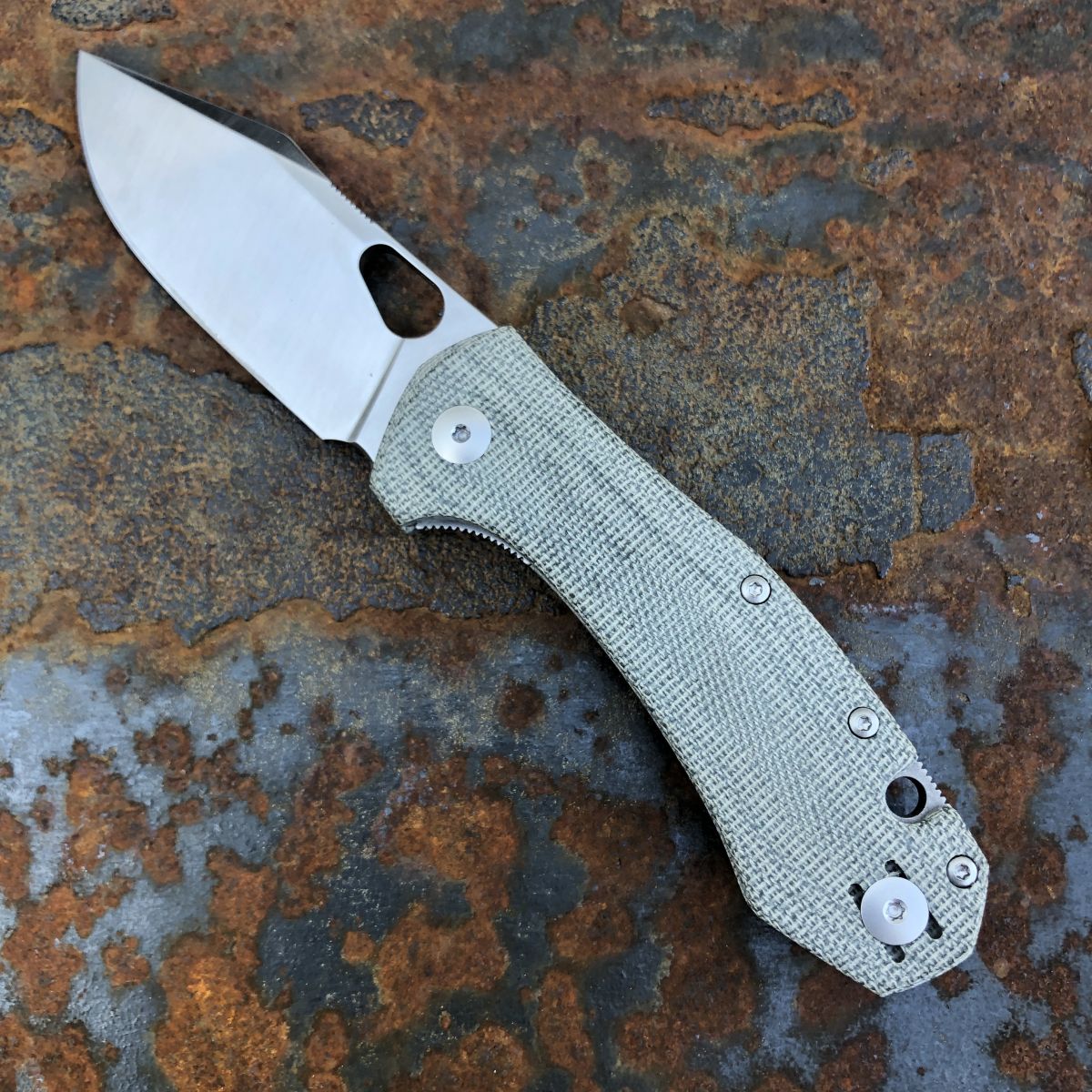 GiantMouse ACE Atelier Green Canvas Micarta Satin Elmax Deep Carry